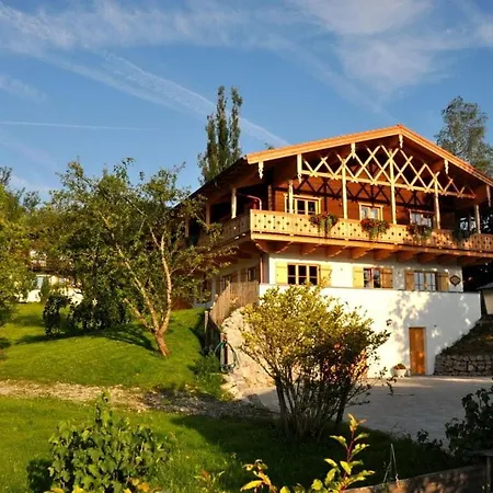 Chestnut In Chalet Bergerhoeh Szálloda *